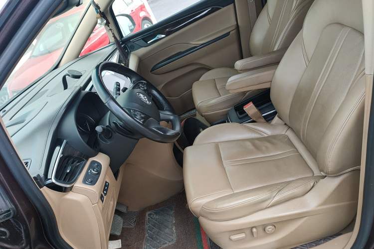 Used Buick GL8 2018 ES 28T Flagship Model China VI Standard