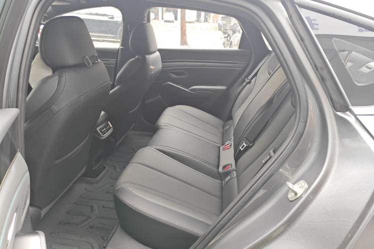 Used BYD Qin L 2025 DM-i Smart Drive 80KM Leading Model Left Rear Seat