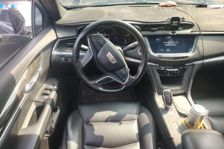 Used Cadillac XT5 2018 28E Four-Wheel Drive Tech Version