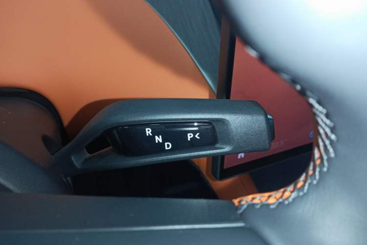 Used Xiaomi Auto YU7 2025 Ultra-Long Range High-Performance All-Wheel-Drive Max Edition
