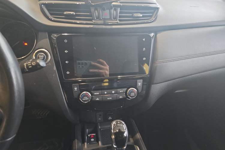 Used Nissan X-Trail 2019 2.0L CVT Smart Connect Comfort Edition 2WD