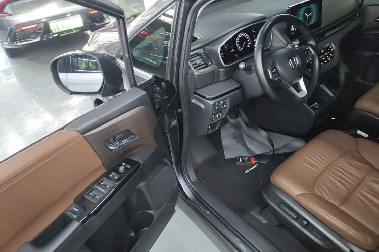 Used Honda Odyssey 2022 2.0L eHEV Sharp Supreme Edition