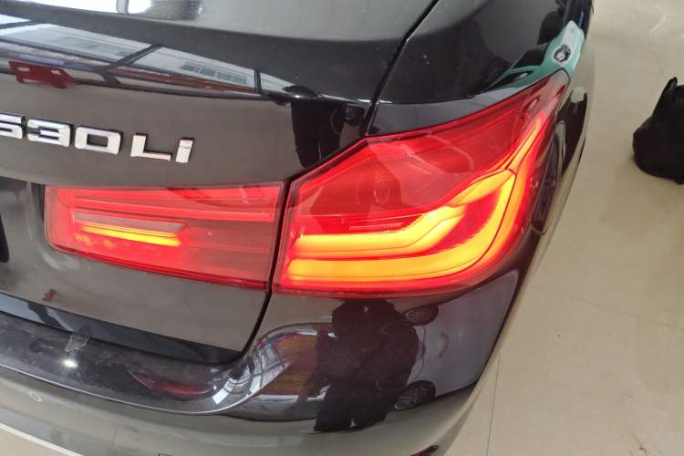 Used BMW 5 Series 2018 530Li Luxury Edition Premium Package