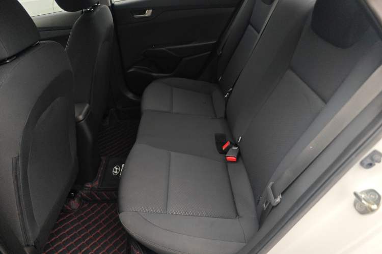 Used Hyundai Verna (new generation) 2016 1.4L Automatic Cool Edition GLS Left Rear Seat