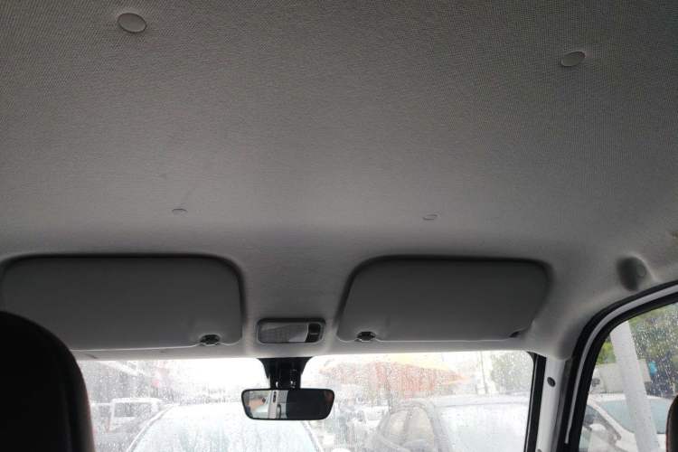 Used Wuling Zhiguang New Energy 2025 Standard Model Headliner