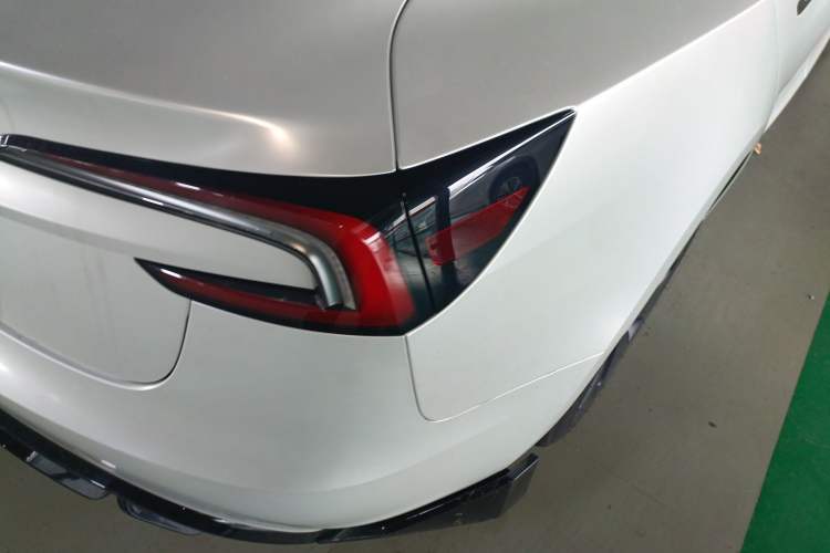 Used Tesla Model 3 2023 Long-Range All-Wheel-Drive Version