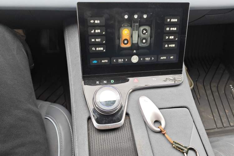 Used VOYAH PASSION 2023 Four-Wheel Drive Standard Edition Gear Lever