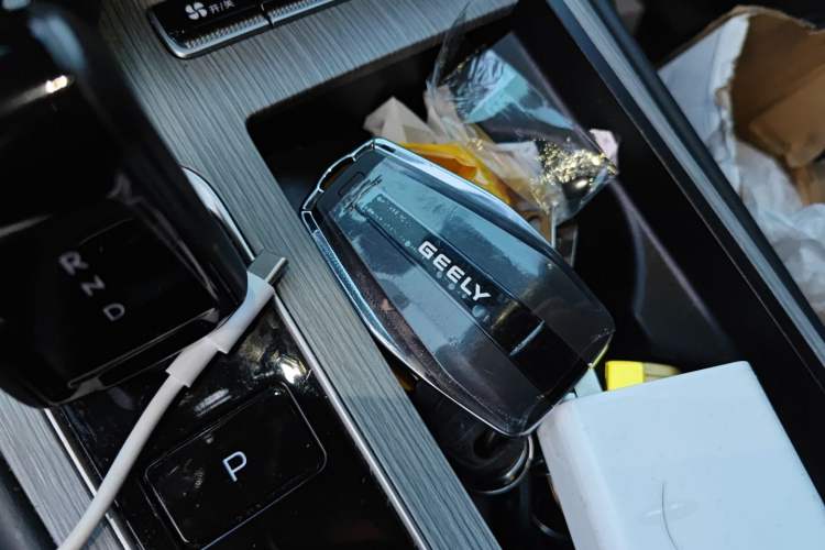 Used Geely Auto FX11 2024 1.5TD DCT Prestige Edition
