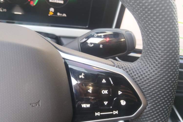 Used Volkswagen Passat 2025 Pro 380TSI Starry Dragon Luxury Edition
