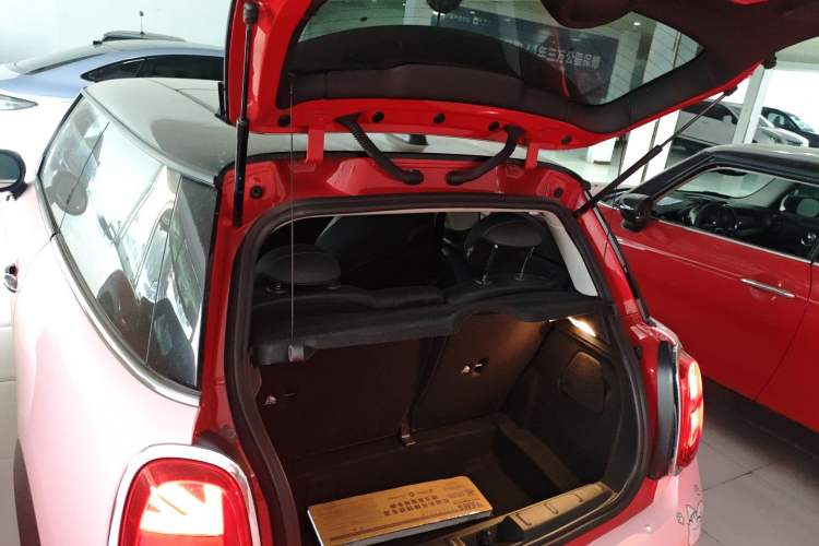 Used MINI MINI 2022 1.5T COOPER Classic Edition