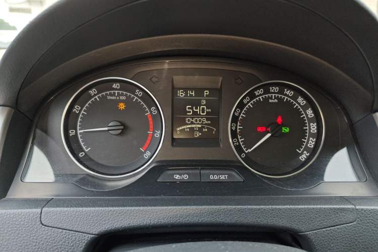Used Skoda Rapid Spaceback 2016 Revised 1.6L Automatic Chuanxing Version Instrument Cluster