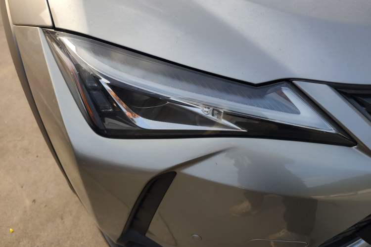 Used Lexus UX 2020 260h Explore-Cool Edition