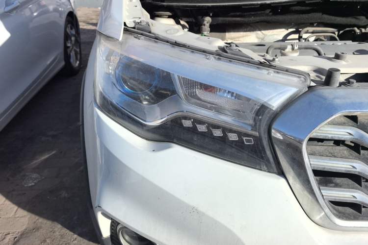 Used Haval H1 2016 Blue Label 1.5L Manual Luxury Model
