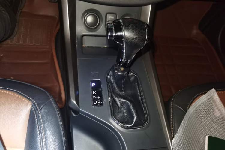 Used Haima S5 2015 1.5T CVT Luxury Sport Edition Gear Lever