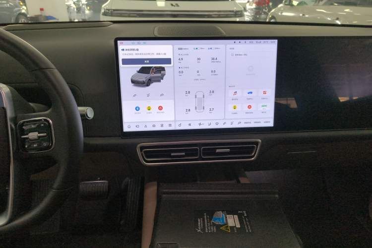 Used Li Auto L9 2025 Pro Smart Refreshed Edition
