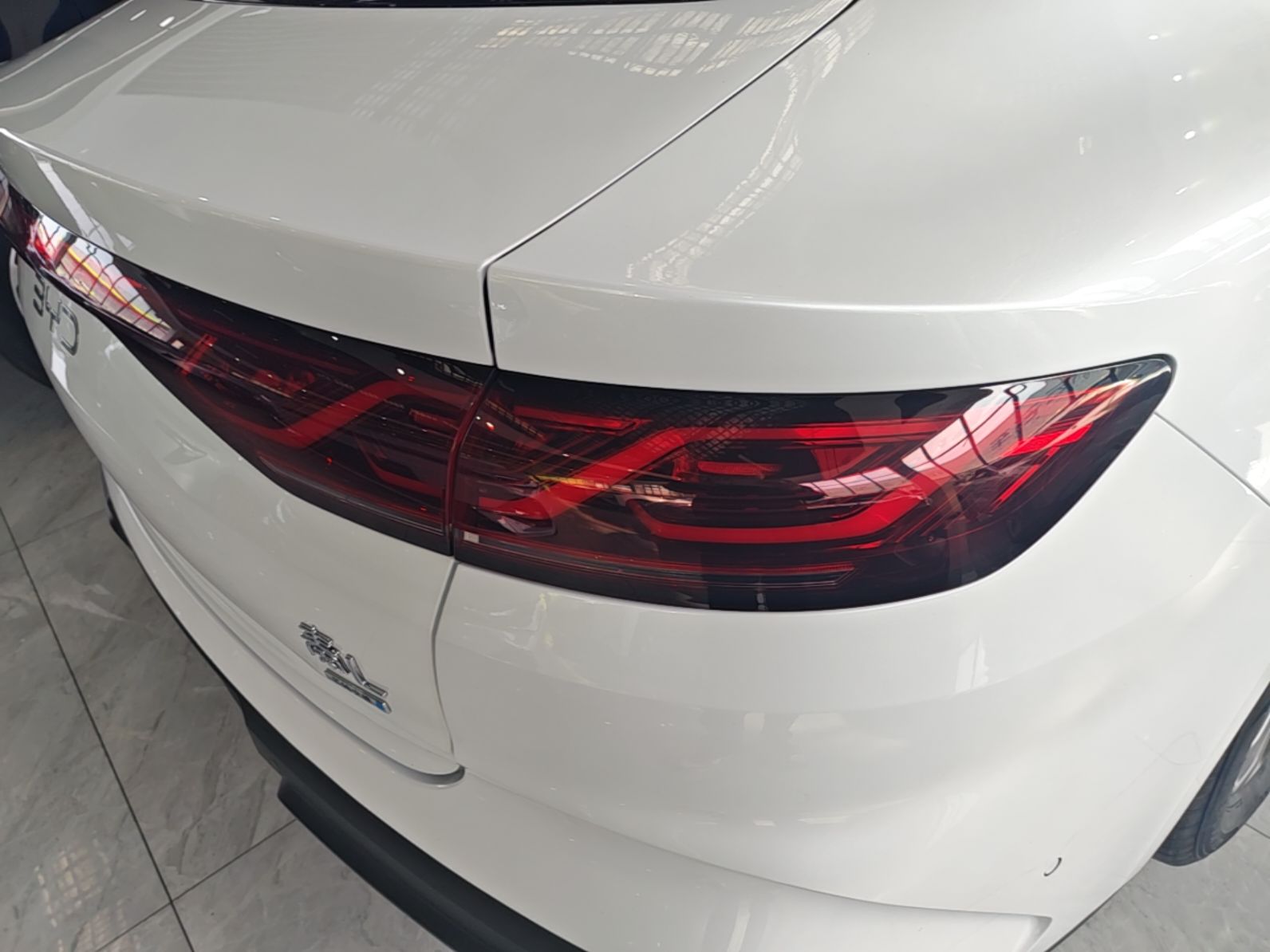 BYD Qin L 2025 DM-i Smart Drive 80KM Leading Model — снимка 9