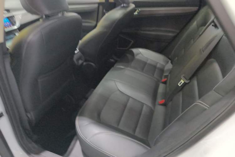 Used Geely Auto Emgrand GS 2018 Sport Edition 1.8L Automatic LingShang Model Left Rear Seat