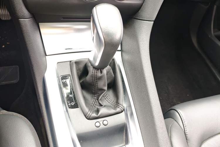 Used DS 6 2016 1.6T Luxury Edition THP160
