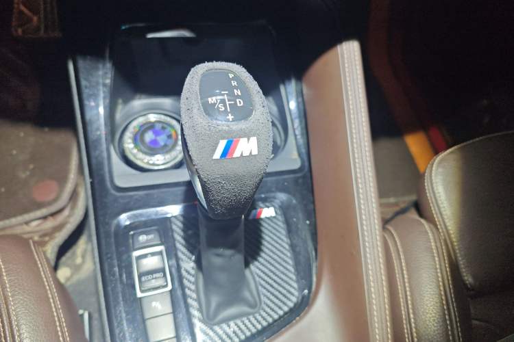 Used BMW X1 2016 xDrive25Li Luxury Model Gear Lever
