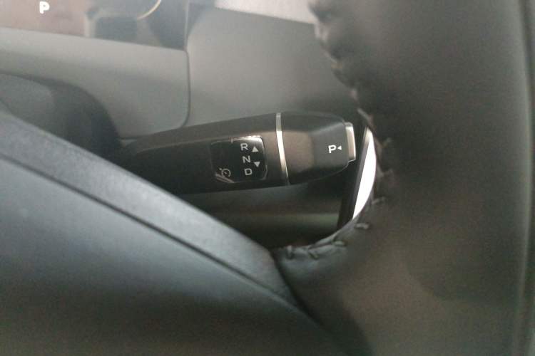 Used CHANGAN NEVO Q05 2026 Model 405Air Gear Lever