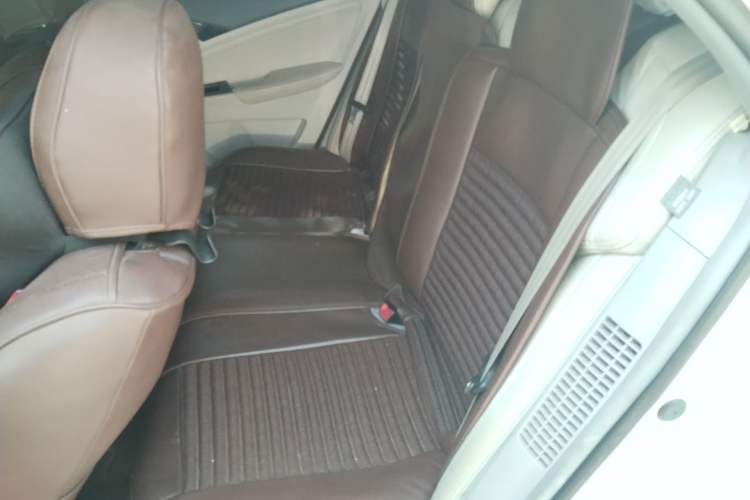 Used BYD Qin New Energy 2014 1.5T Flagship Model Left Rear Seat