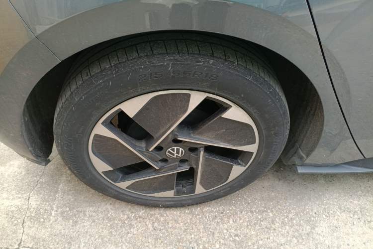 Used Volkswagen ID.3 2024 Outstanding Edition Exterior 5