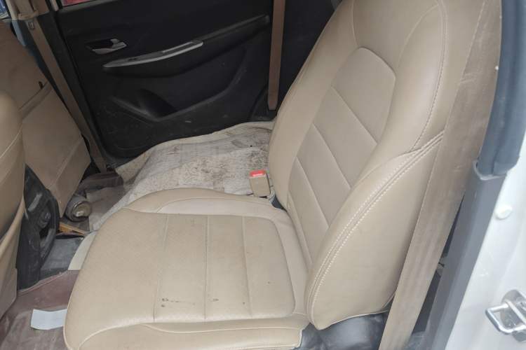 Used Wuling Hongguang 2019 1.5L S Comfort Edition China VI LAR
