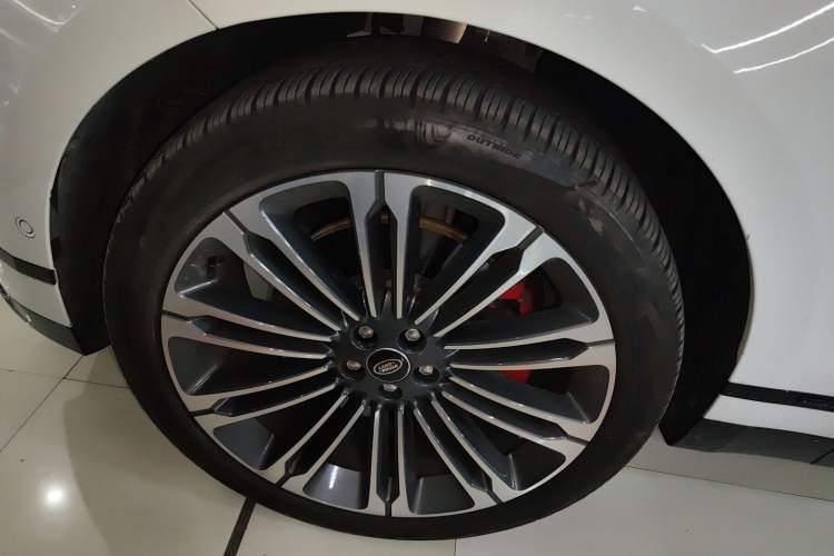 Used Land Rover Range Velar 2024 Flagship Edition Left Front Wheel Hub