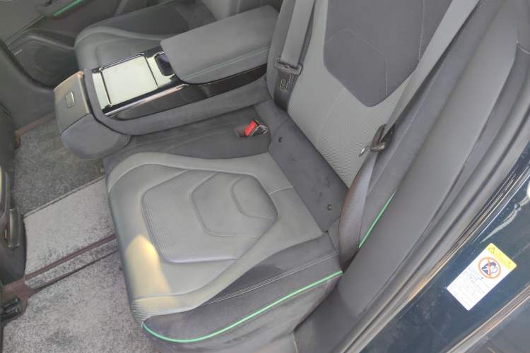 Used BYD Han 2022 EV 610 km All-Wheel-Drive Qianshan Cui Limited Edition
