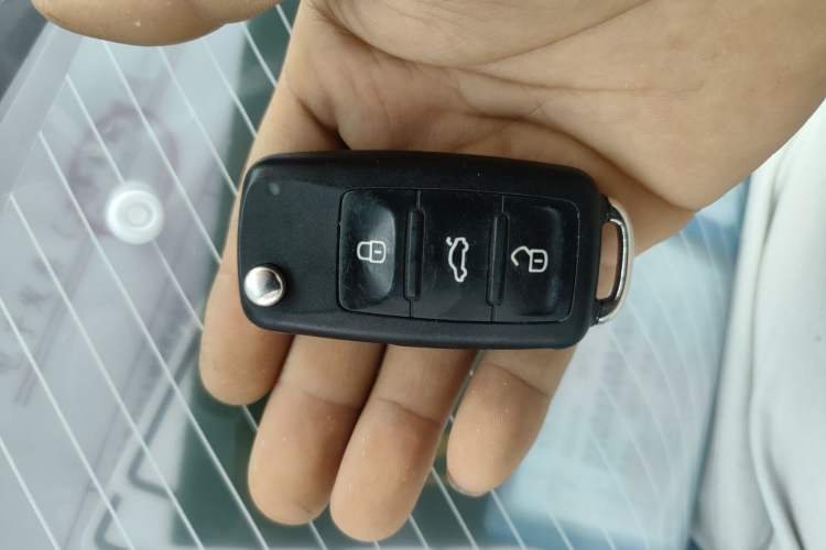 Used Volkswagen Beetle 2015 180TSI model Vehicle Key