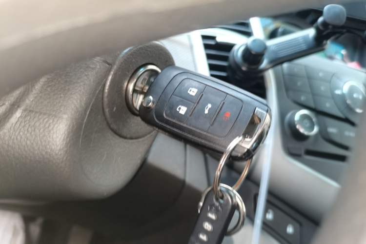 Used Chevrolet Cruze 2013 1.8L SE AT Vehicle Key