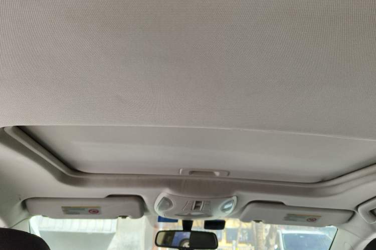 Used GAC Trumpchi GS5 2012 2.0L Manual Two-Wheel Drive Elite Edition
