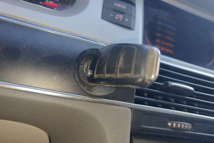 Used Audi A6L 2011 2.0 TFSI Automatic Standard Edition Vehicle Key