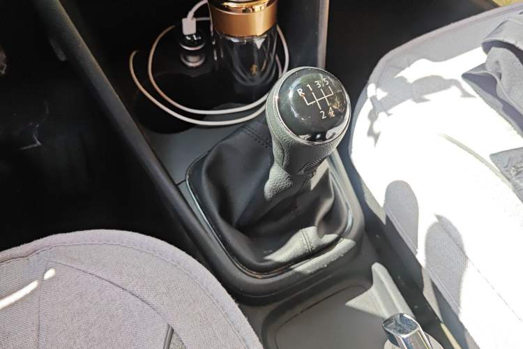 Used Volkswagen Polo 2016 1.4L Manual Fashion Model