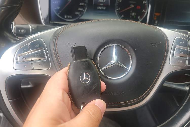 Used Mercedes-Benz S-Class 2017 S 400 L Vehicle Key