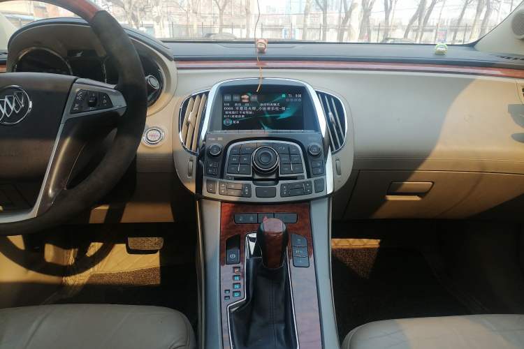 Used Buick LaCrosse 2012 2.4L SIDI Luxury Edition