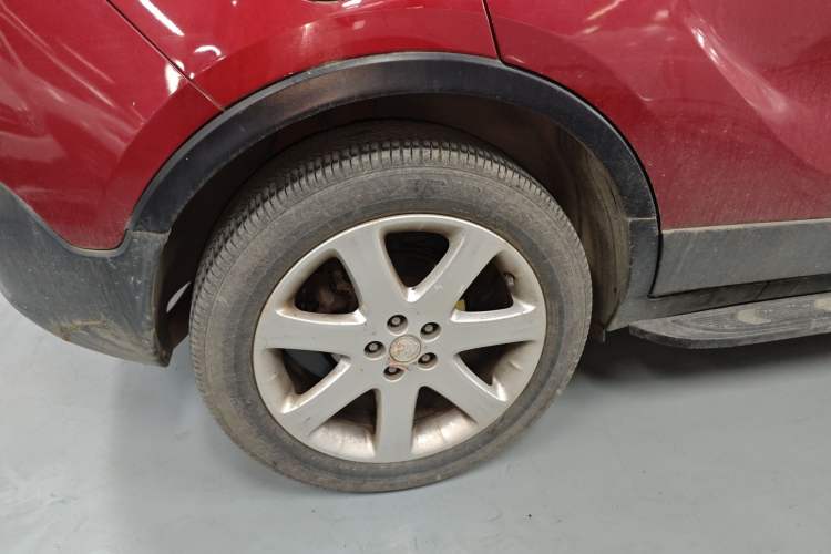 Used Buick Encore 2015 1.4T Automatic Two-Wheel Drive Urban Elite Version Right Rear Wheel Hub