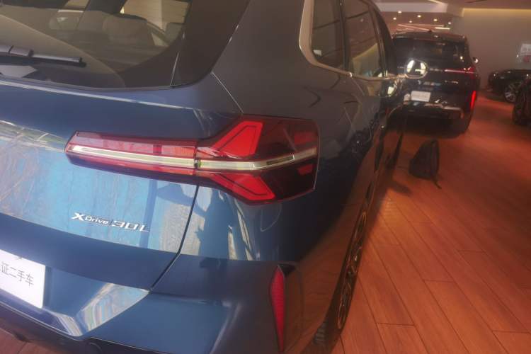 Used BMW X3 2025 xDrive30L Luxury Edition M Sport Package Right Rear Taillight