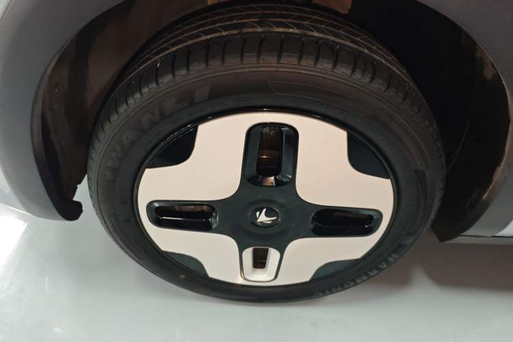 Used ARCFOX Kaola 2023 Family Edition Pro
