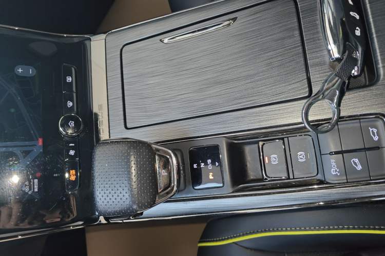 Used Roewe RX5 2021 PLUS 330TGI Automatic National Trend Intelligent Deluxe Edition
