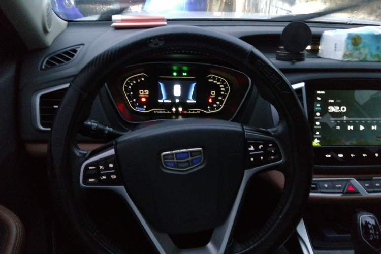 Used Geely Auto Vision X6 2018 1.4T CVT 4G Connected Flagship Edition