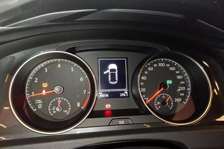 Used Volkswagen Golf 2020 Zhiai Edition 200TSI DSG Comfortable & Ambitious Version Instrument Cluster