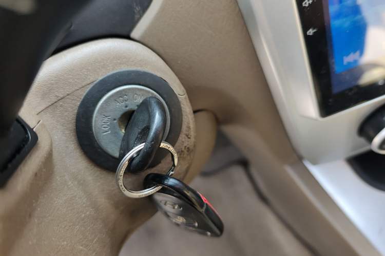 Used Hyundai Tucson 2009 2.0L Manual Two-Wheel Drive Fashion Edition Vehicle Key