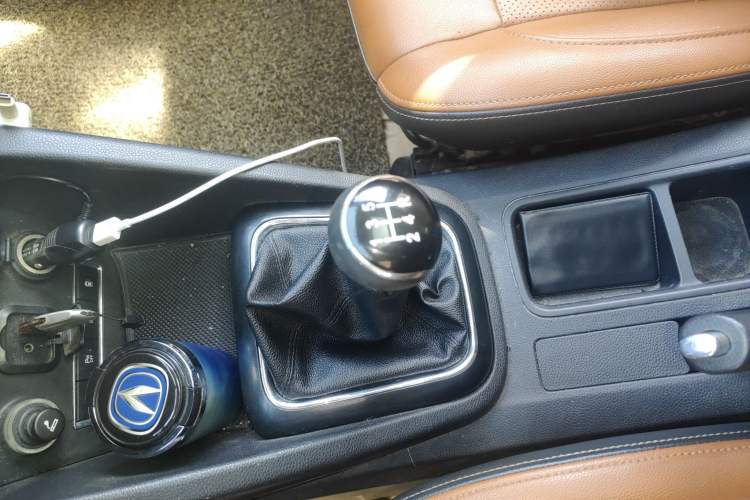 Used CHANGAN OSHAN CX70 2016 1.6L Manual Luxury Model
