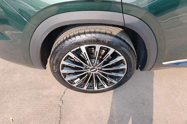 Used Geely Auto Monjaro L 2025 Dongfang Yao 2.0TD Automatic All-Wheel-Drive Wangyue Edition
