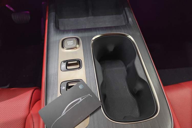 Used Xiaomi Auto SU7 2024 Rear-Drive Long-Range Intelligent Driving Version Gear Lever