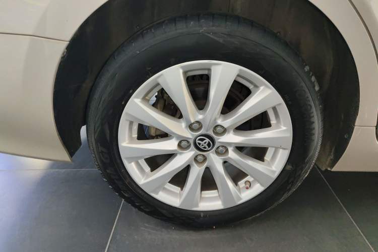 Used Toyota Camry 2019 Revised Version 2.0G Luxury Edition Right Rear Wheel Hub