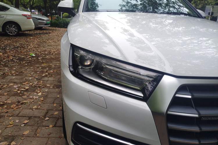 Used Audi Q5L 2020 40 TFSI Prestige Edition Right Front Headlight