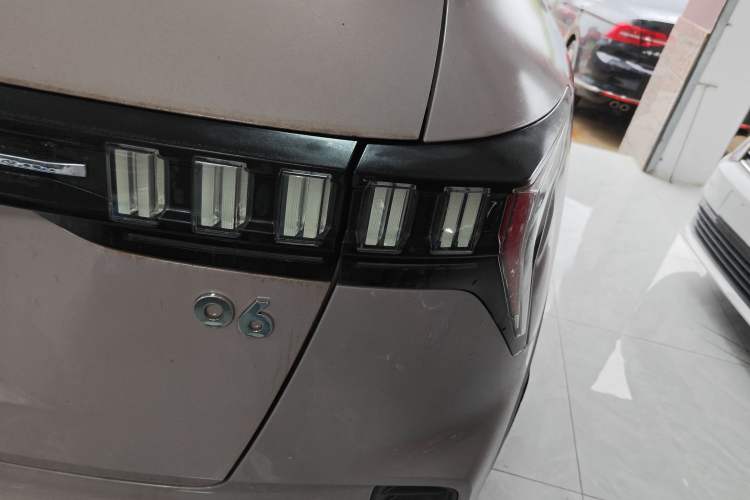 Used Lynk & Co 06 2021 1.5T Shero Pink Special Edition
