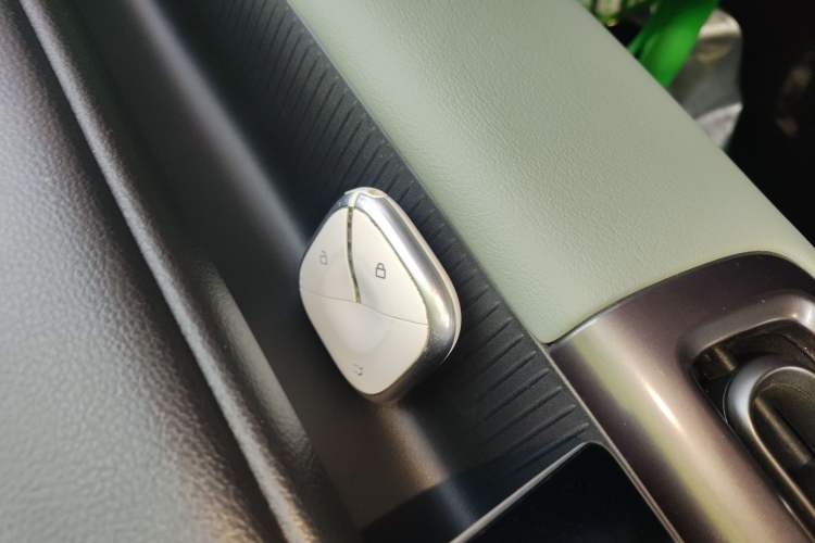 Used Wuling Bingo PLUS 2024 510 km Flagship Edition Four-Seater Version